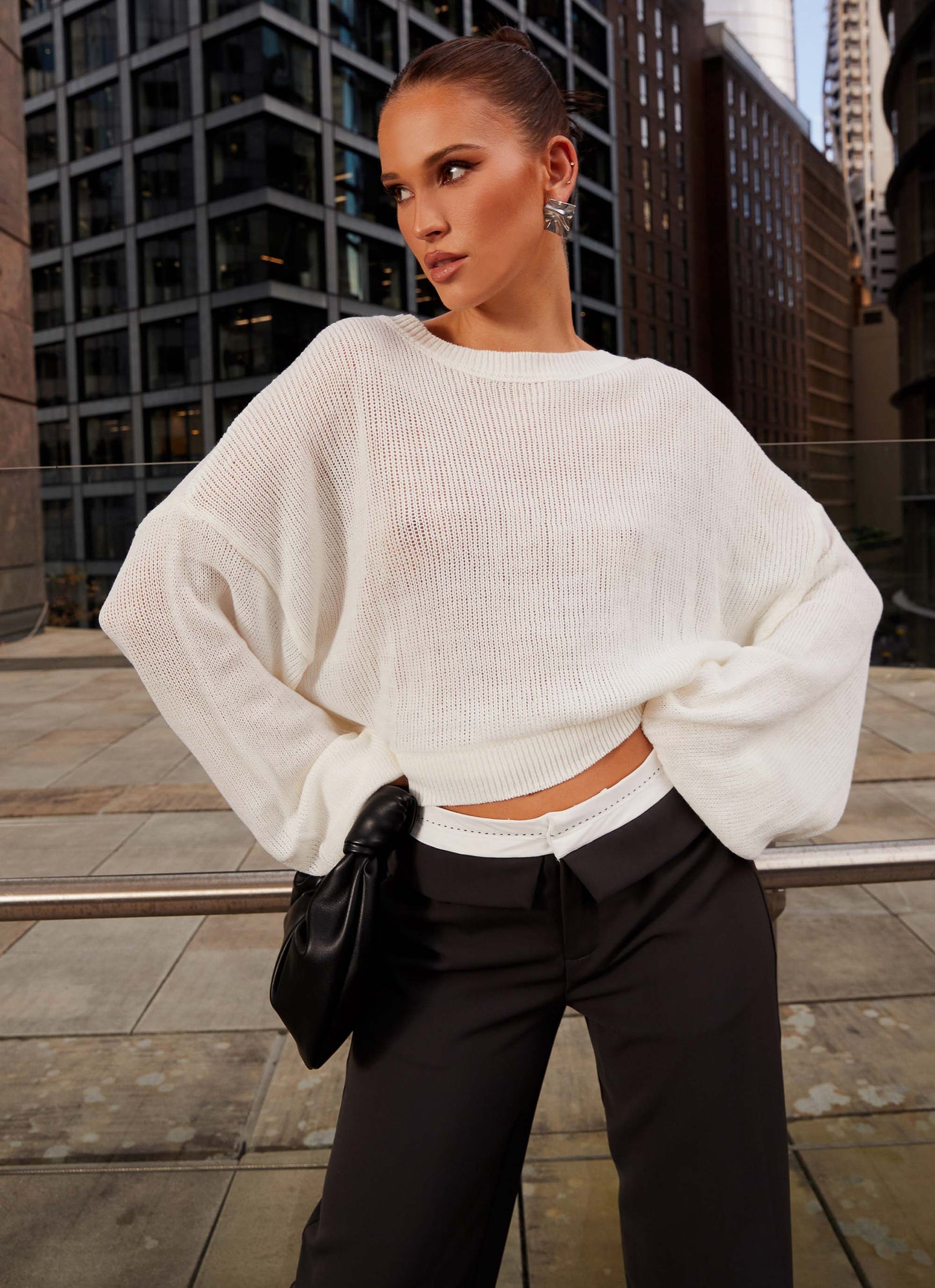 Tyla Oversized Knit Sweater - White